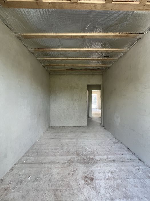 Продається готовий до ремонту таунхаус в Вовчинця