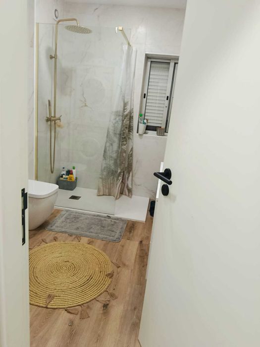 Vende-se apartamento 2 quartos em Espinho