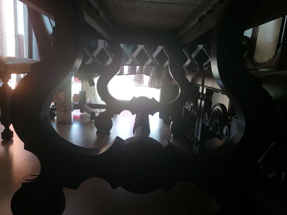 Extendable Living Room Table in Wood64751659990529121