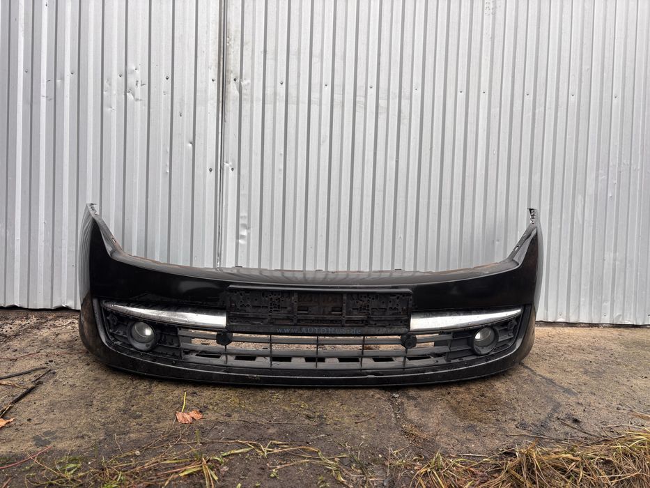 Renault Laguna Лагуна 3 передній бампер NV676 2007-2011