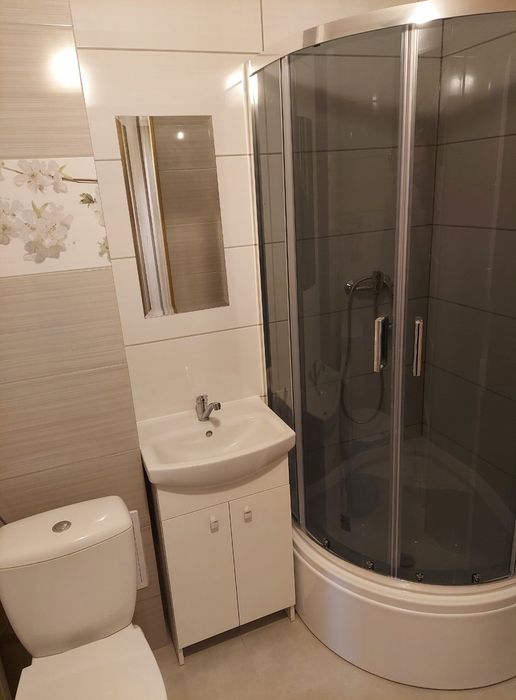 Montaż kabin usługi hydrauliczne hydraulik czyszczenie rur udrażnianie