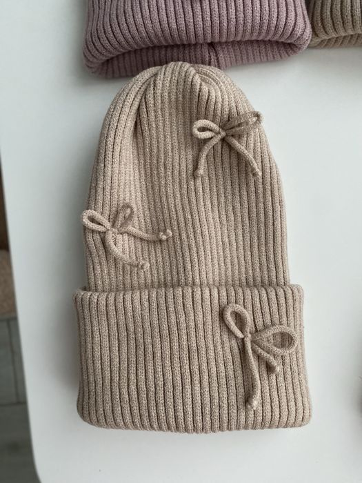 Шапки для дівчаток