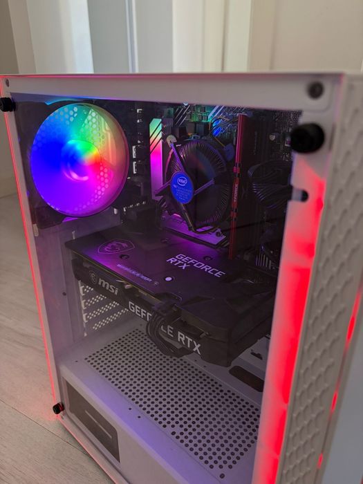 Torre Gaming, Monitor Asus 144hz , Fones HyperxCloud 2 e Webcam stream