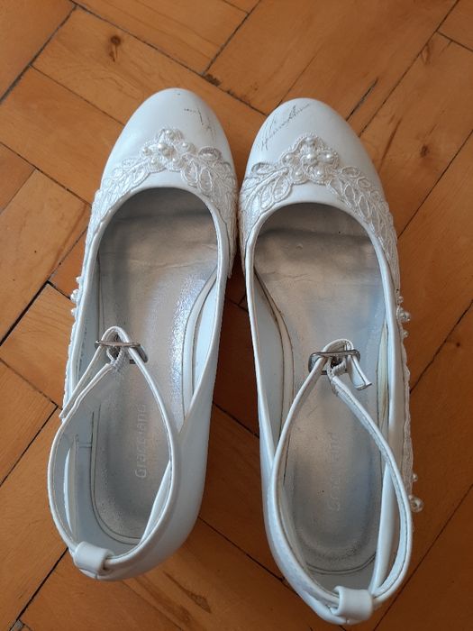 Buty do komunii r 35