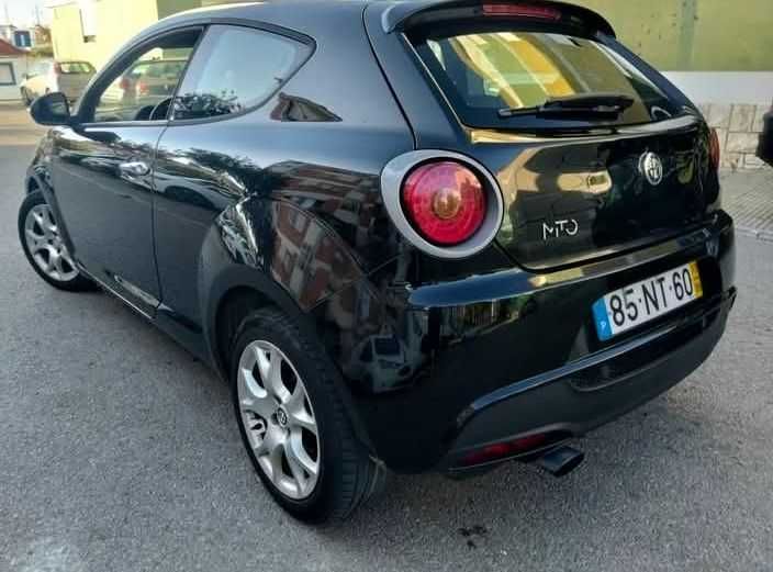 Alfa Romeo MiTo — fotografia 2