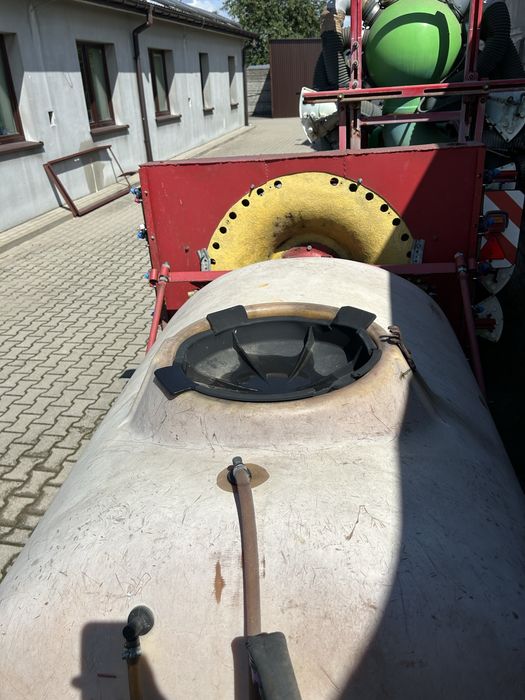 Opryskiwacz sadowniczy 1000 litrów ślęza