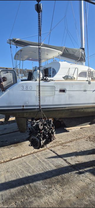 Motor Yanmar 3YM30 com saildrive SD