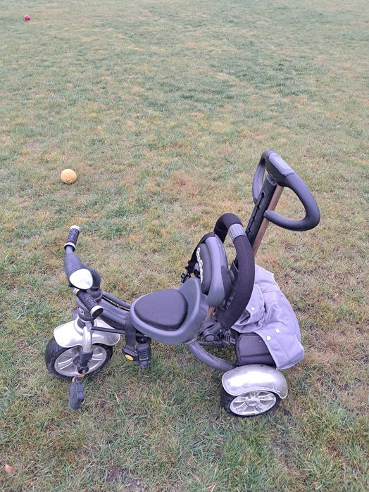 Rowerek trójkołowy motorek