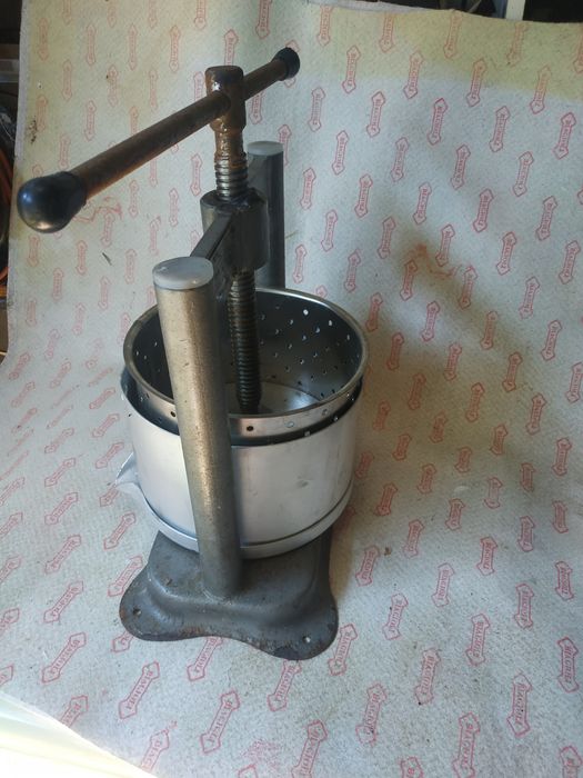 Wyciskacz śrubowy ,bardzo mocny