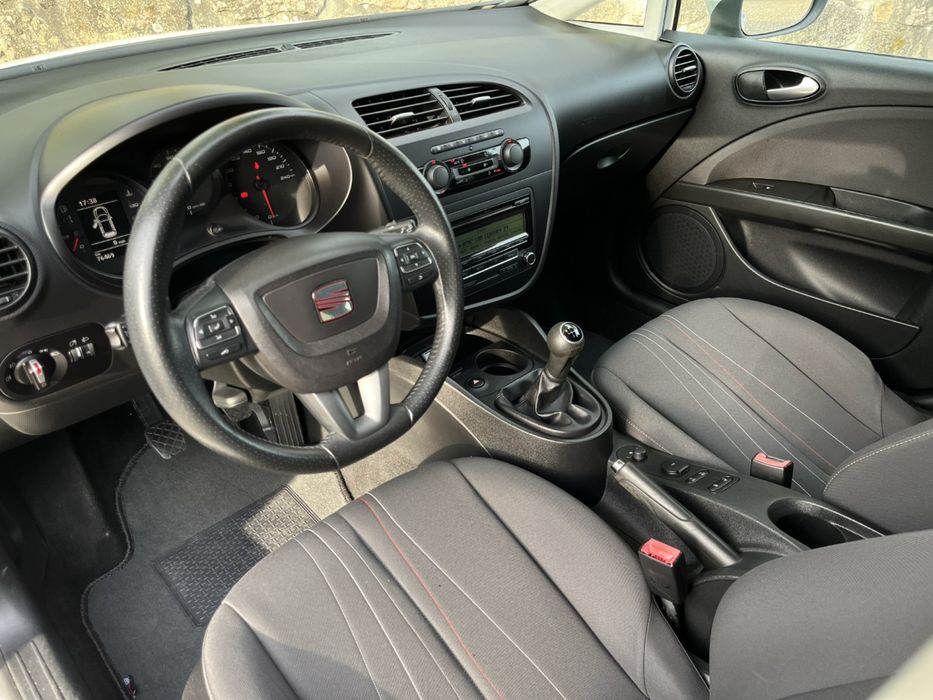 Seat Leon - Nacional/1 Registo/2014/76.000km
