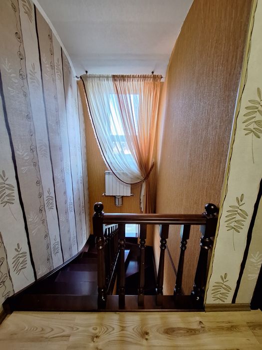 Будинок 228м в 3х рівнях +10 с +гараж  Бориспіль