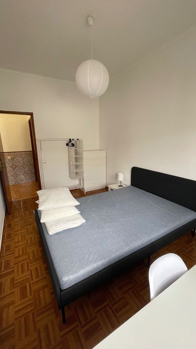 Quartos Amplos Para Arrendar - Barreiro/Lavradio - Despesas Incluídas