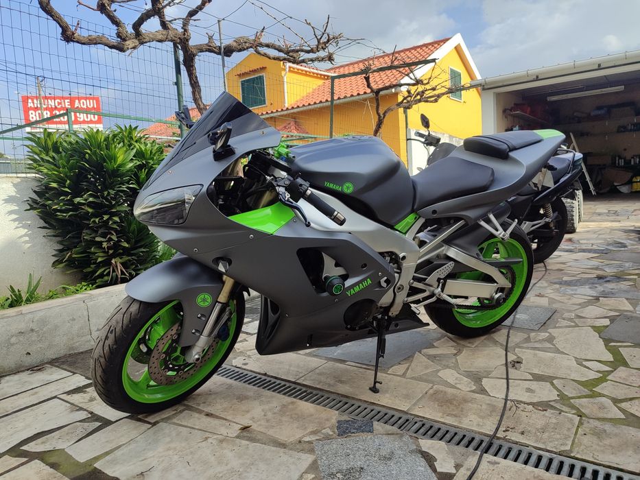 Yamaha YZF R1 R413