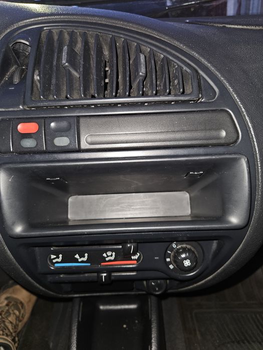 Material Honda CRX, AX GTI, Saxo Cup, 106 Rallye, GTI e XSI
