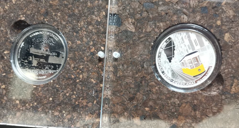 Conjunto 2 moedas proof Prata  -Ibero Americana (Elétrico e comboio)