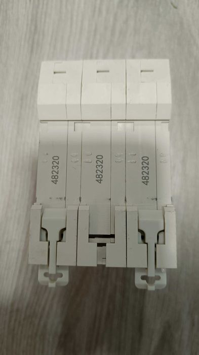 Ogranicznik mocy LC-TEC EBS1BN 3P 20A 10kA 415V