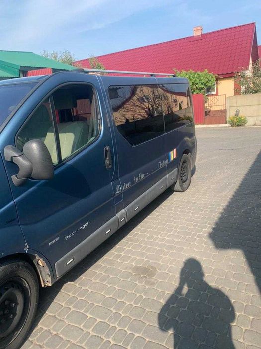 Opel Vivaro продам
