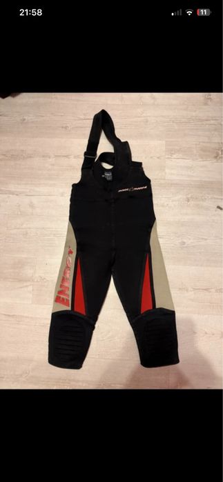 Neoprenowe podnie do wody