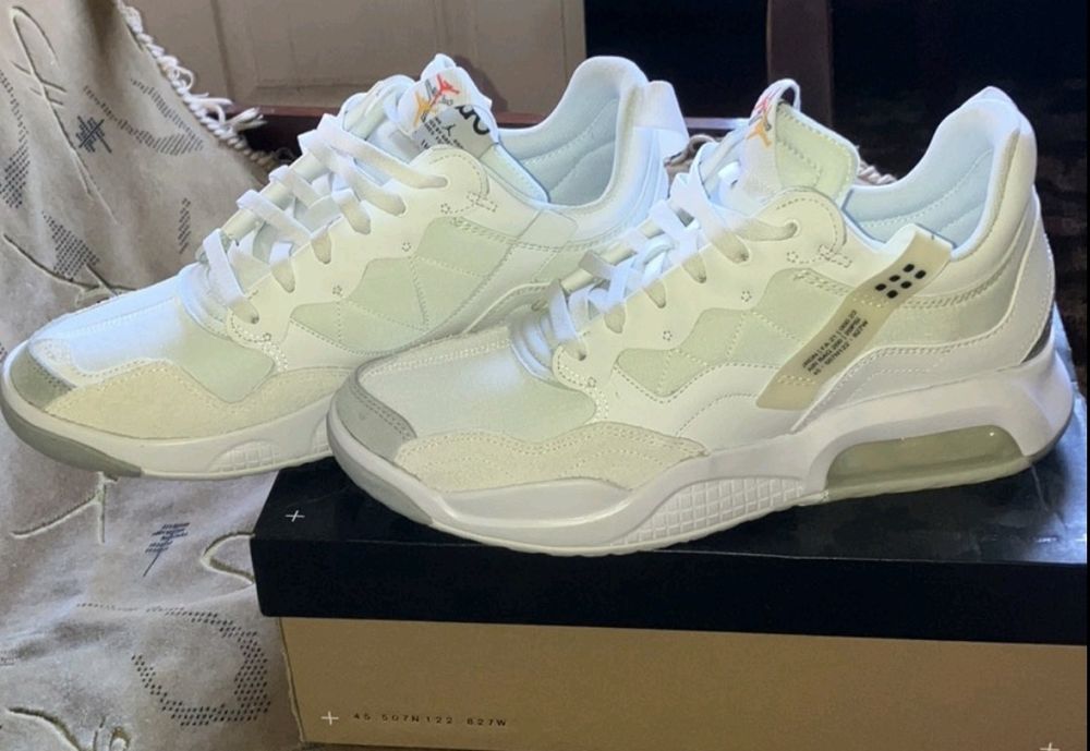Кросівки Air Jordan Ma2 White