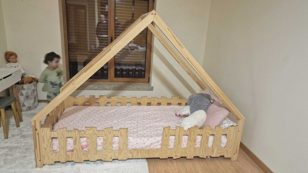 Cama casinha madeira criança