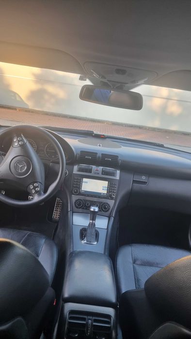 Mercedes C220 versao Avantgard 150cv ano 2095