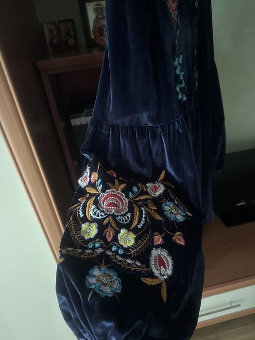 Продам вишите плаття!