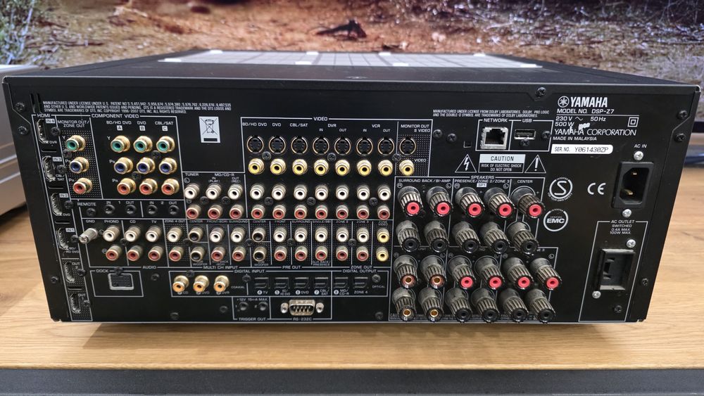 Yamaha DSP-Z7 amplituner