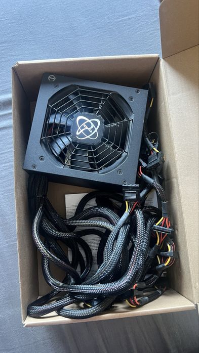 Fonte XFX Pro 550w