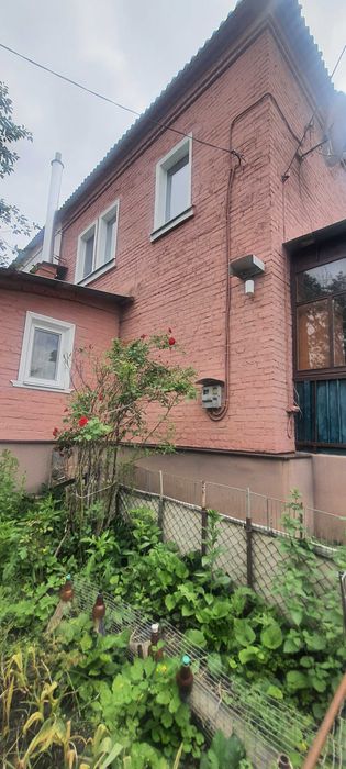 Продаю 3 кім. 2поверхову квартиру з гаражом  на Сахарному - View 2