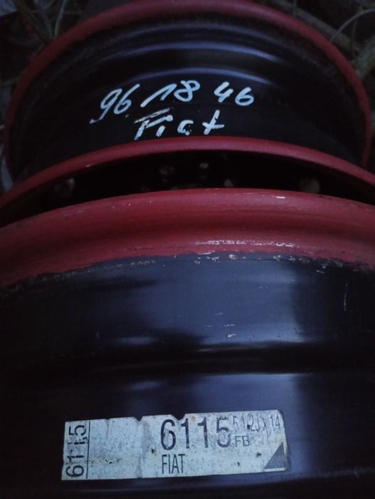 Диски Фіат R14 з колпаками