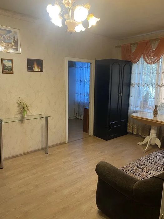 Світла 2к квартира з гарним ремонтом!