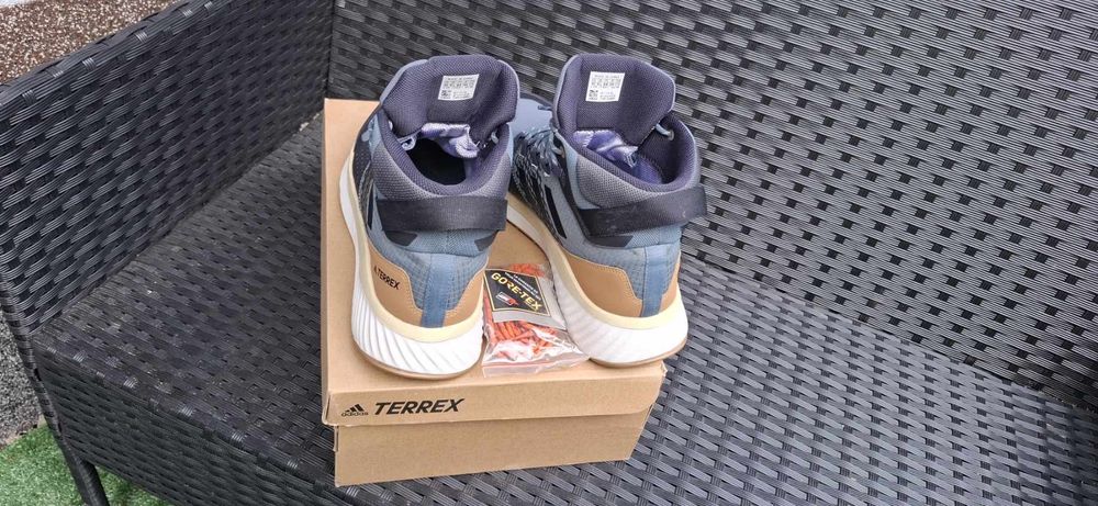 Buty męskie Adidas TERREX FOLGIAN hiker mid g