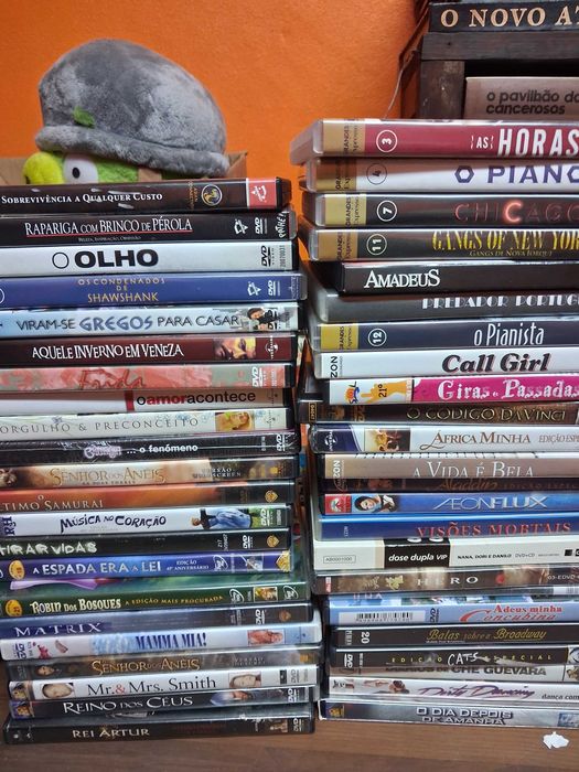 Cassetes VHS e DVD's