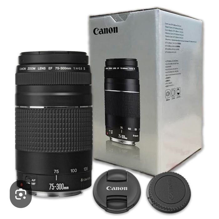 Kit completo de fotográfica profissional. Câmara,  objetiva  extra e flash,   usada , mas bem conservada. Inclui bolsa.