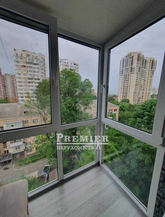 2-кімнатна квартира 6 станція Фонтану 54 м² ремонт спецпроєкт