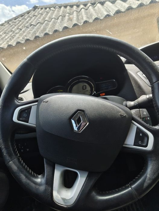 Renault Mégane — fotografia 12