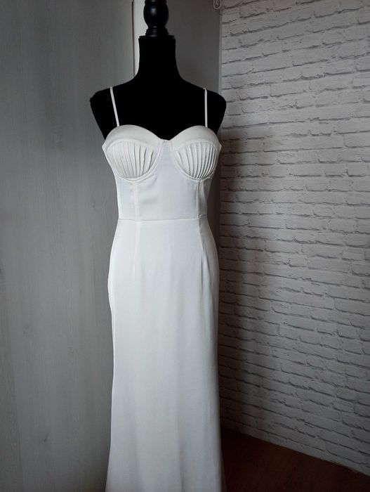 Elegancka sukienka ślubna 40