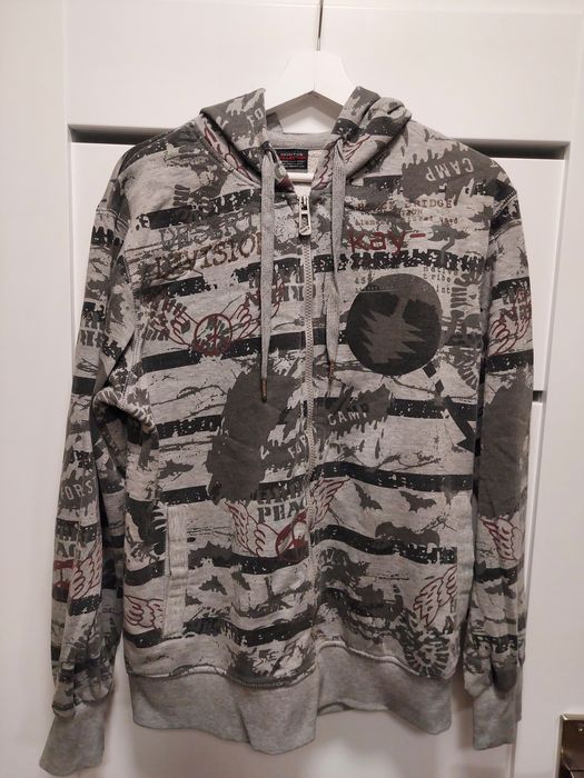 Ciepła bluza z kapturem stylowa skate ocieplana sportowa chłodne dni