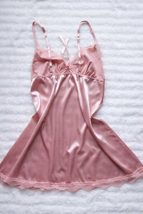 Koszulka nocna różowa koronkowa błyszcząca satynowa M