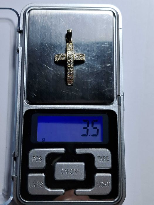 Piękny złoty krzyżyk , złoto 585 próba , waga 3,5 gram