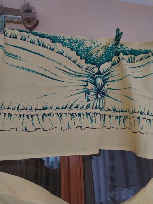 Занавіски (фіранки) на вікно