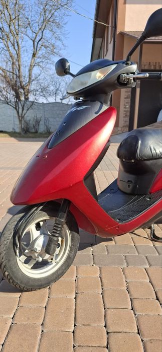 Honda dio 62 у відмінному стані. Класний колір.