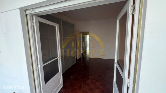 Apartamento T2 em Oeiras.
