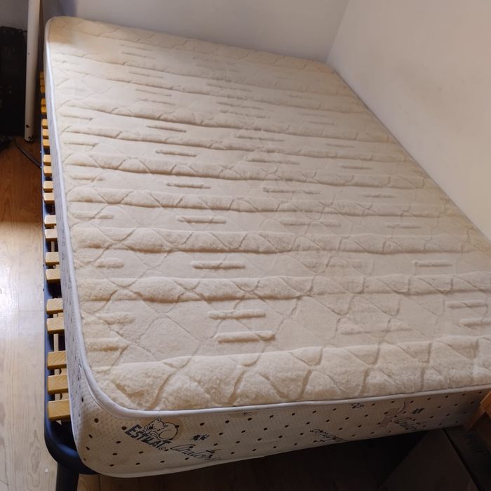 Cama Com um motor
