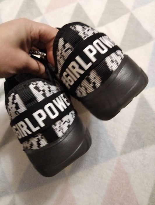 Кросівки дитячі 36 розмір