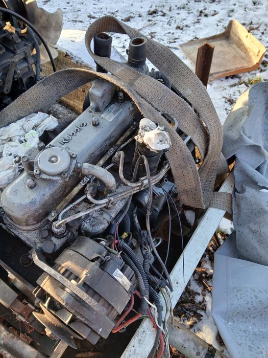 Silnik Kubota 4 cylindrowy