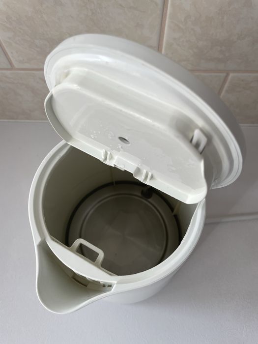 Czajnik elektryczny TEFAL