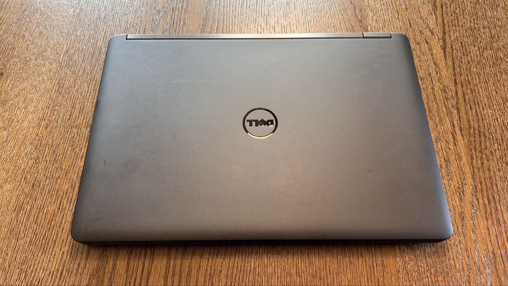 Dell Latitude E5450 Laptop – Intel i5 / 16 GB / 256 GB SSD64738674963586122