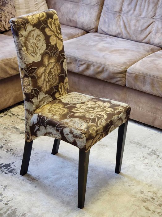 Стілець у вітальню крісло на кухню