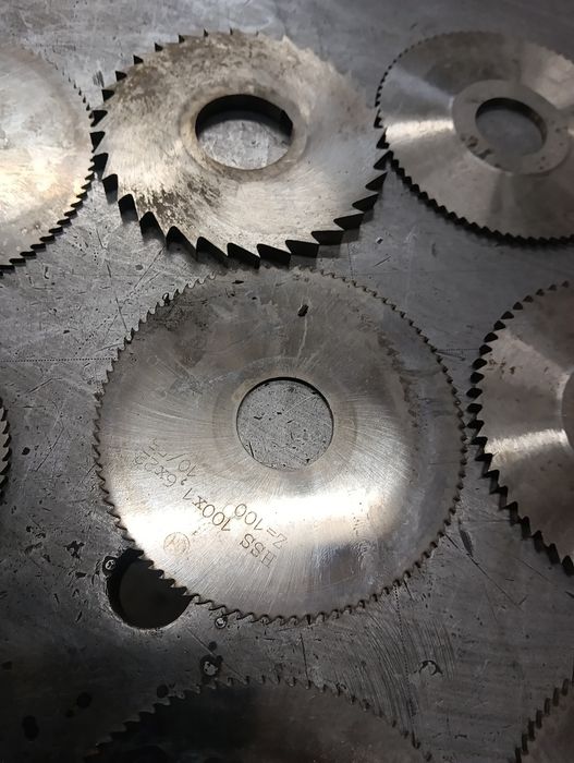 Mix frezów tarczowych piłkowy hss do metalu